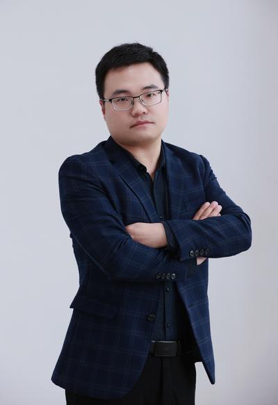 李卫彬
